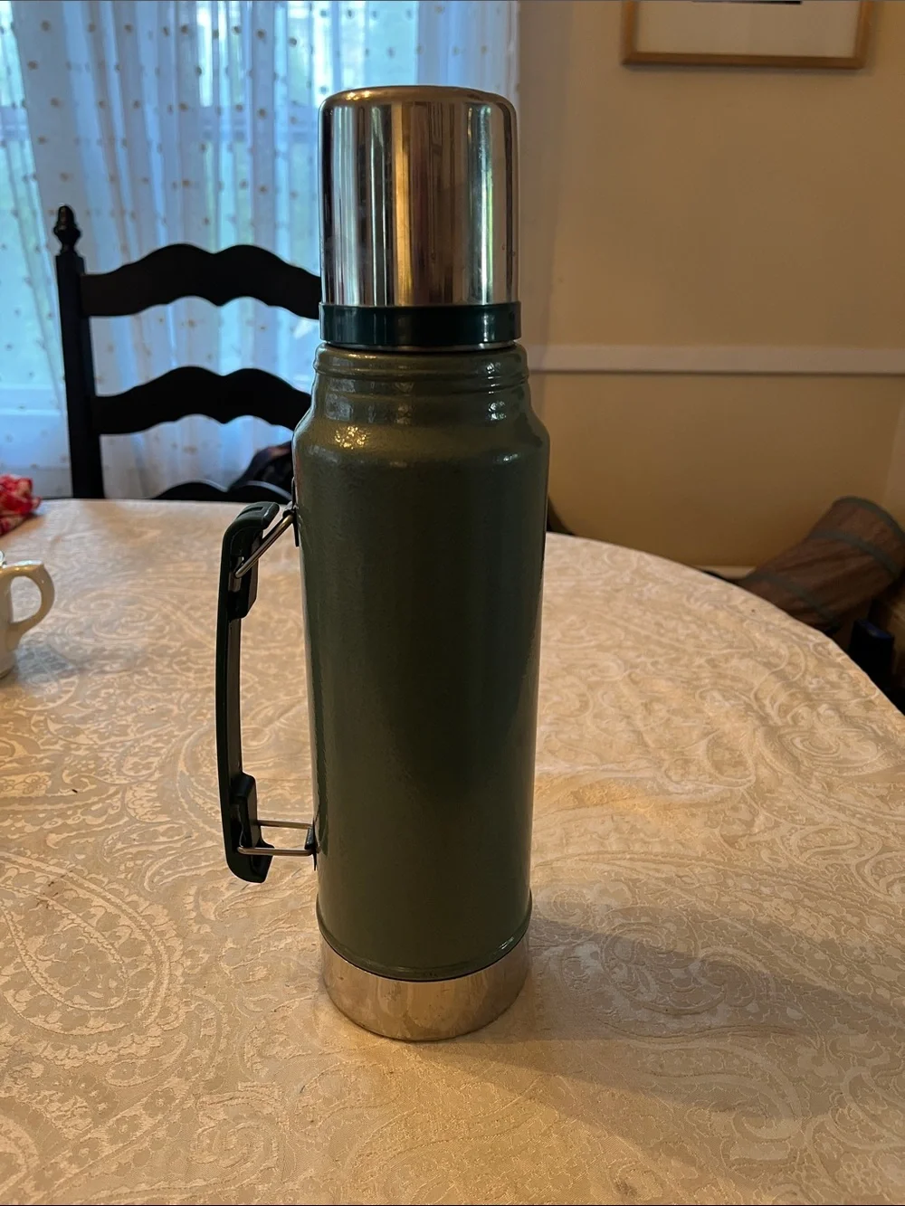Stanley Green Thermos 1 liter Vacuum Flask with Stainless Accents Small dent top - Picture 6 of 7
